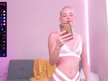 latina cam girl petitebrat image #1770149
