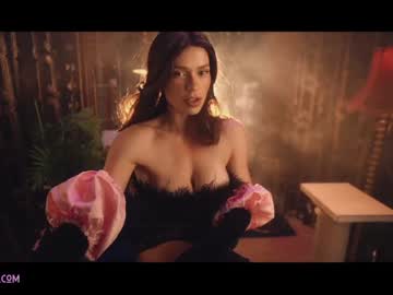 latina cam girl lucieoude_ image #1407131