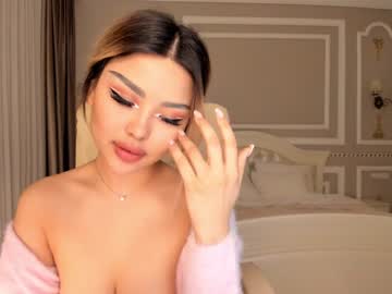latina cam girl bae_suz image #773392
