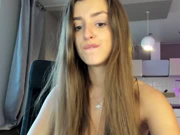 latina cam girl coy_amina_ image #2030049