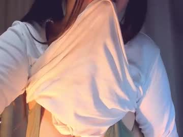latina cam girl bbbeth_ image #2114371
