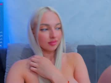 latina cam girl ameliaviera image #3094231