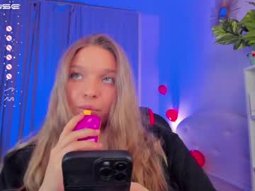 latina cam girl violla_sinz image #2476574