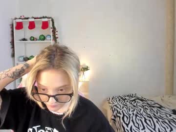 latina cam girl pringlesgirl image #4118201