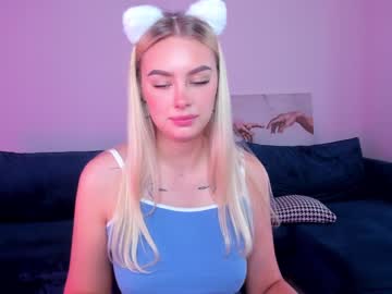 latina cam girl 8a8y_nura image #1408342