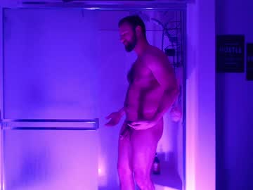 latina cam man benny_bee image #536051