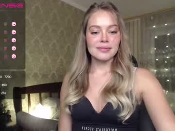latina cam girl shykitten111 image #712081