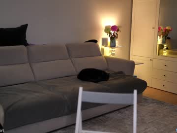 latina cam girl _blackbee_ image #2234259
