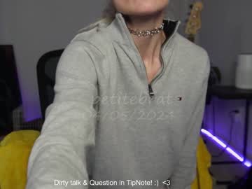 latina cam girl petitebrat image #4464707