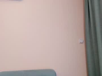 latina cam girl elaanna image #3887343