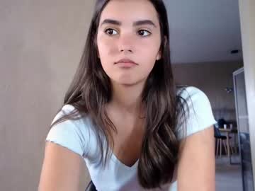 latina cam girl nika_la image #1514210