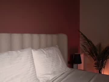 latina cam girl smiling_princess image #2433521