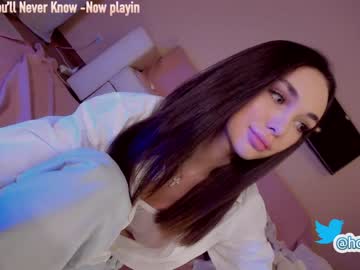 latina cam girl hollyextra image #1703792