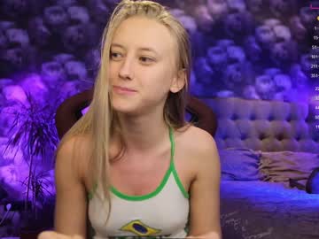 latina cam girl angeellina image #2356897