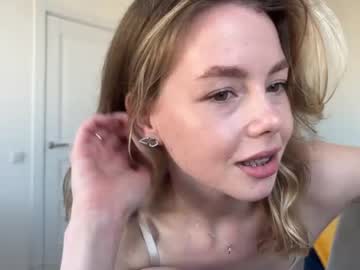 latina cam girl elli_harmon image #4580723