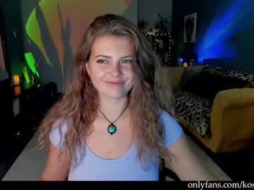 kosmickate latina cam
