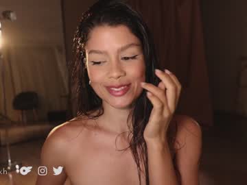 latina cam girl tifalock_ image #2457698