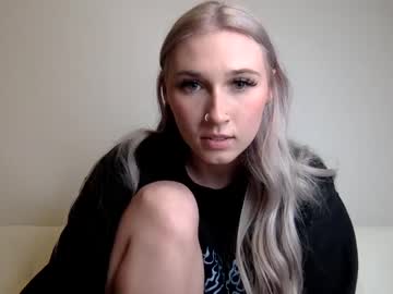 latina cam girl livyroselise image #4039224