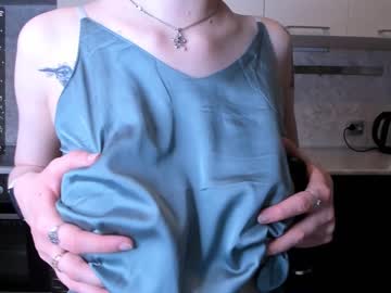 latina cam girl peggyshermans image #2754090