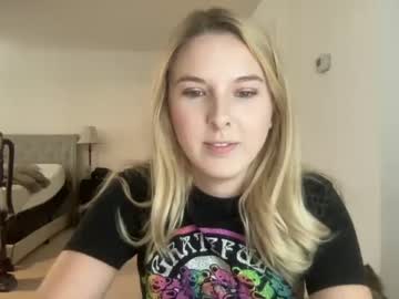 latina cam girl tpink95 image #1397019