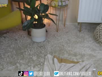 latina cam girl lexi_luv image #2577236