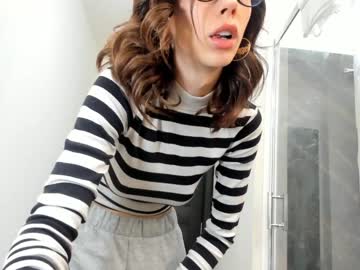 latina cam girl hotfallingdevil image #2520822