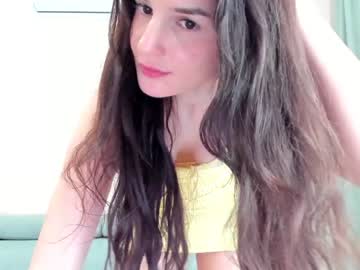 latina cam girl elaanna image #3920750