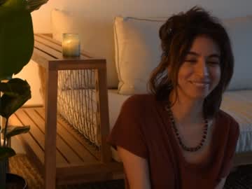 latina cam girl lizmreow image #664320