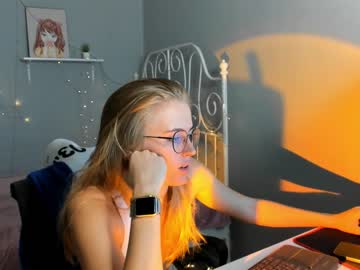 latina cam girl linellali image #1633619