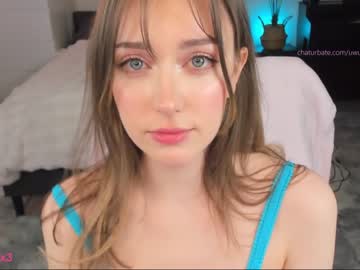 latina cam girl uwuxo image #4239619