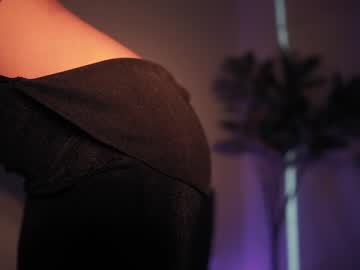 latina cam girl letiziafulkers1 image #3993983