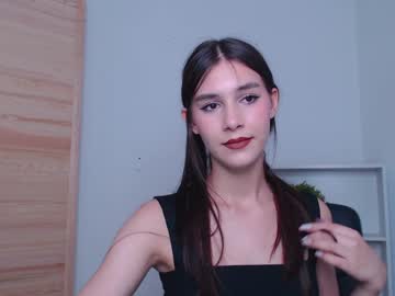 latina cam girl li1lee_cherry image #1620527