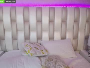 latina cam girl holly_jenner image #788490