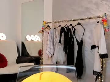 latina cam girl hotfallingdevil image #370452