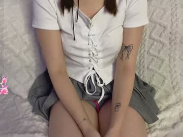 latina cam girl kiss_diana image #4684559