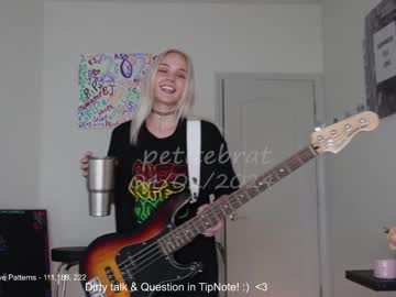 latina cam girl petitebrat image #4448630