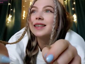 latina cam girl small_blondee image #3808162