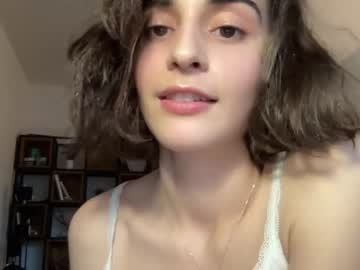 latina cam girl wonderland_stia image #3605408
