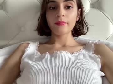 latina cam girl crown_of_vice01 image #1919225