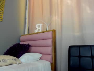 latina cam girl roberta_lipa image #1983115