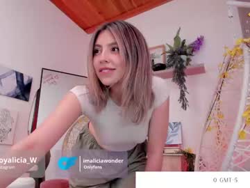 latina cam girl aliciawonder_ image #3581294