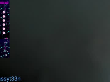 latina cam girl sassyt33n image #3092695