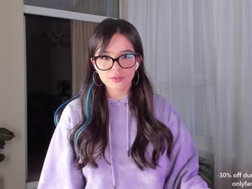 latina cam girl aavee image #2192177