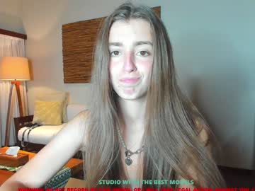 latina cam girl coy_amina image #1026938