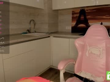 latina cam girl harriethudson image #3865258