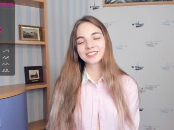 latina cam girl shy_media image #2906898