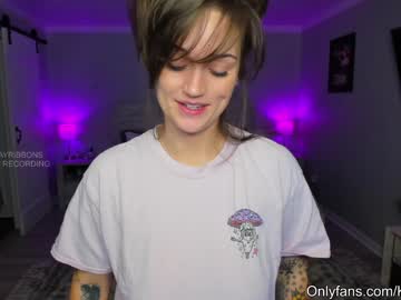 latina cam girl kayribbons image #637304