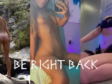 latina cam girl maggielovieee image #4423250