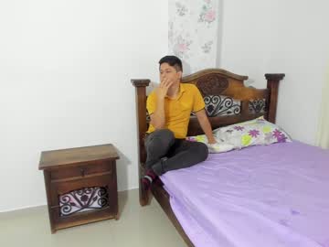 latina cam couple lil_celeste image #2624598