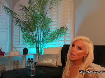 latina cam girl blonde_riderxxx image #4114529